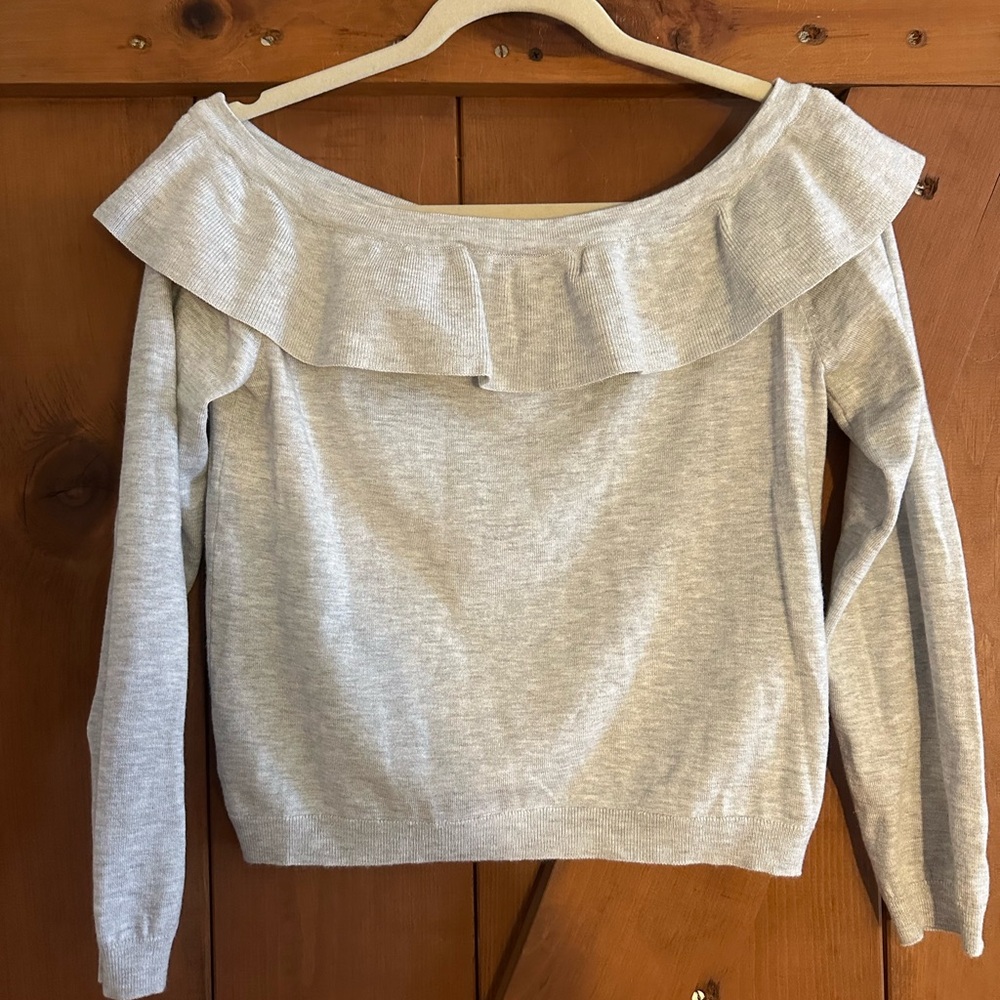 NWOT H&M Gray Off-Shoulder Women's Sweater Sz M
